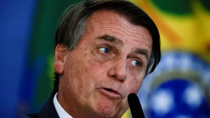 Bolsonaro diz, Fachin, Barroso e Alexandre de Moraes infernizam o Brasil