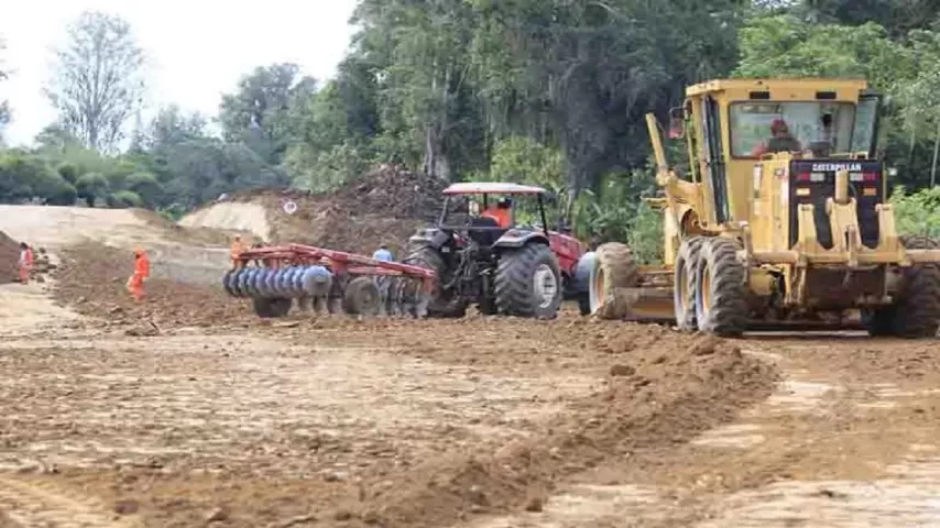 BAHIA: OBRAS DA NOVA RODOVIA ESTADUAL QUE VAI LIGAR ILHÉUS A ITABUNA SEGUEM AVANÇANDO; ESTRADA DESAFOGARÁ TRÂNSITO NA REGIÃO 