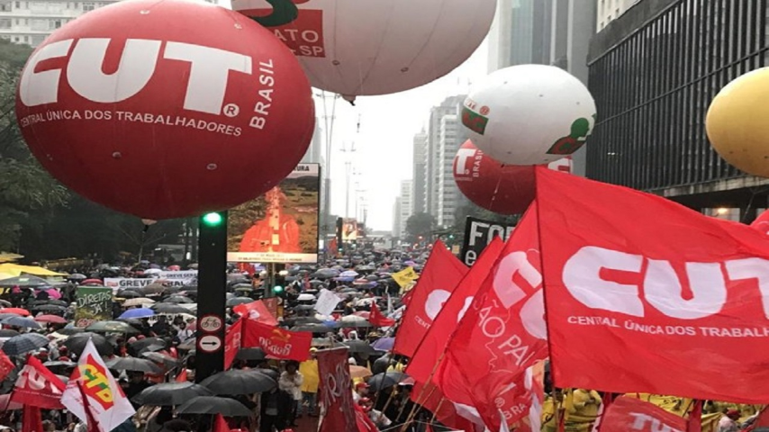 Chineses fazem doação de R$ 1,7 milhão para sindicatos do Brasil