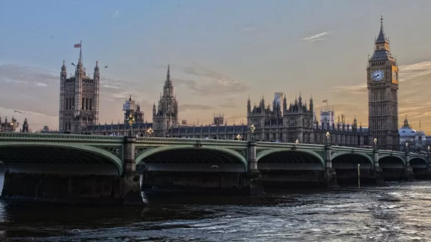 Apoiadores de Bolsonaro farão motociata em Londres                     