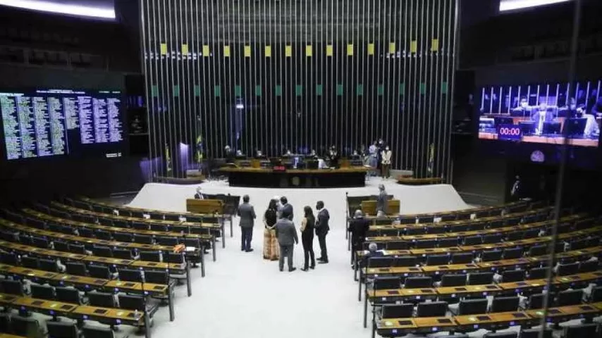 PEC do Estouro: Consultoria do Senado vê impacto de R$ 795 bi