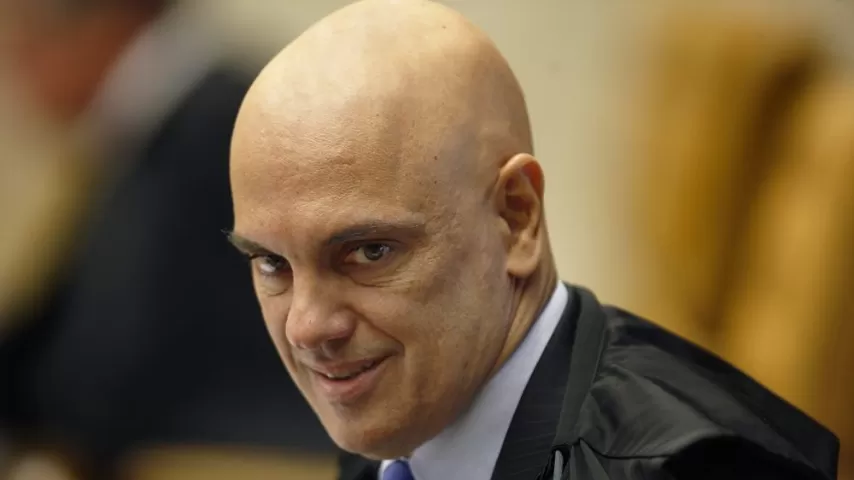 Ex-juiz pede prisão de Moraes ao STM