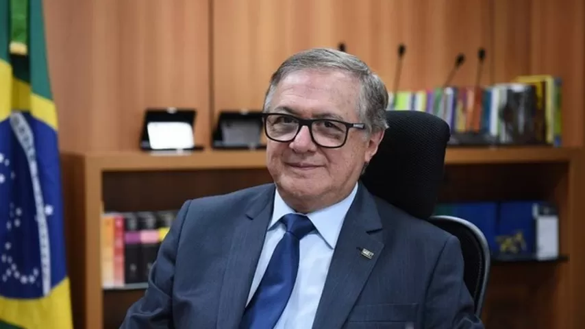 Rodriguez denuncia influência da esquerda nas universidades