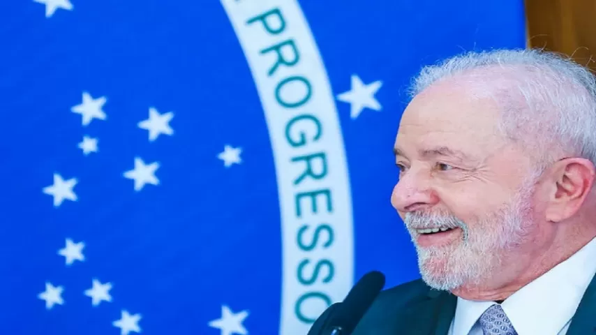 Lula não cumpre promessa e faixa de isenção cai pela metade