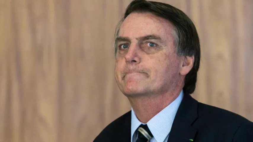 -“Um tremendo gastador”, diz Bolsonaro sobre governo Lula