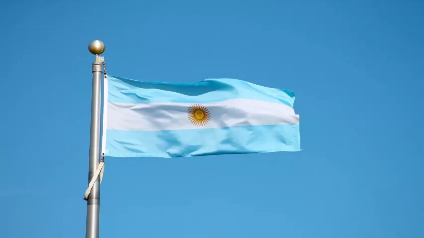 Argentina cobra ajuda do Brasil para financiar exportações e usa China como exemplo
