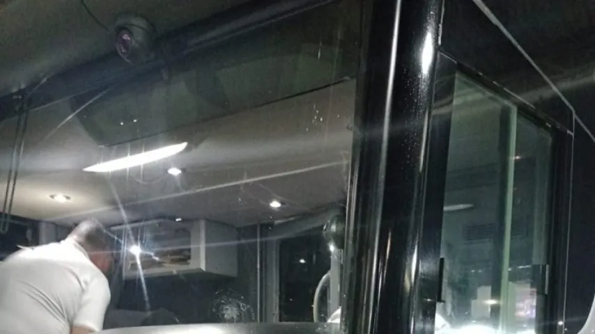 BANDIDOAS TENTAM ASSALTAR ÔNIBUS NA BR.101