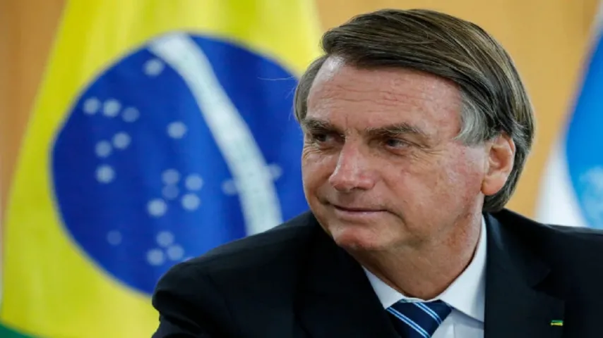 Bolsonaro condena política de Lula no exterior: “Vexame”