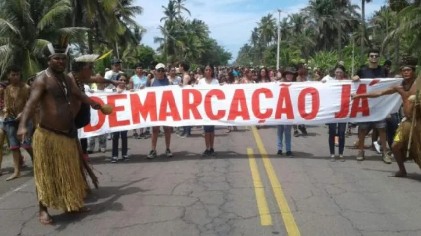 Indígenas protestam contra marco temporal em Olivença