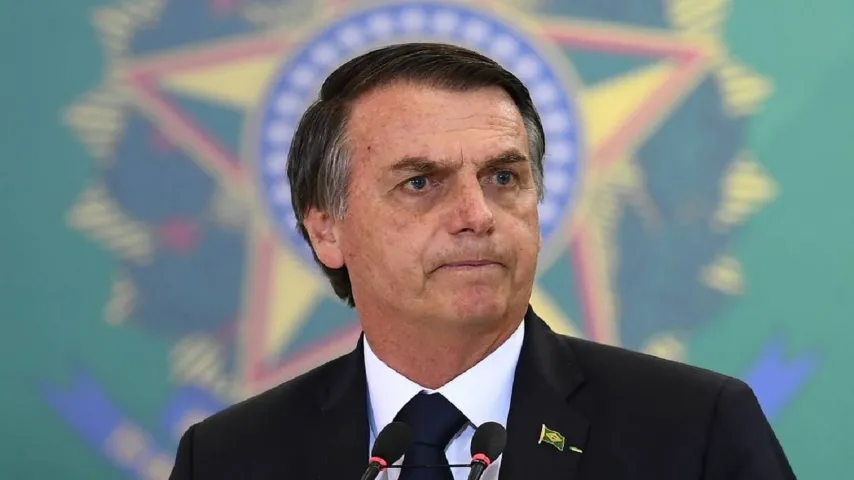 Bolsonaro: “Jamais passaria a faixa para alguém com o passado dele” 