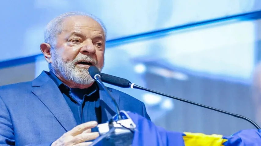 Equipe de Lula insinua culpa de Bolsonaro em apagão nacional 