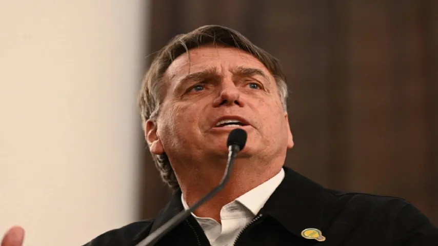 ‘Sei do risco que corro em solo brasileiro’, diz Bolsonaro 
