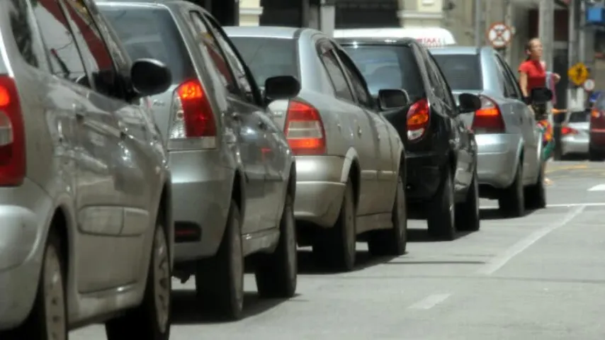 Proprietários de veículos tem até o dia 7 de fevereiro para pagar IPVA com 15% de desconto