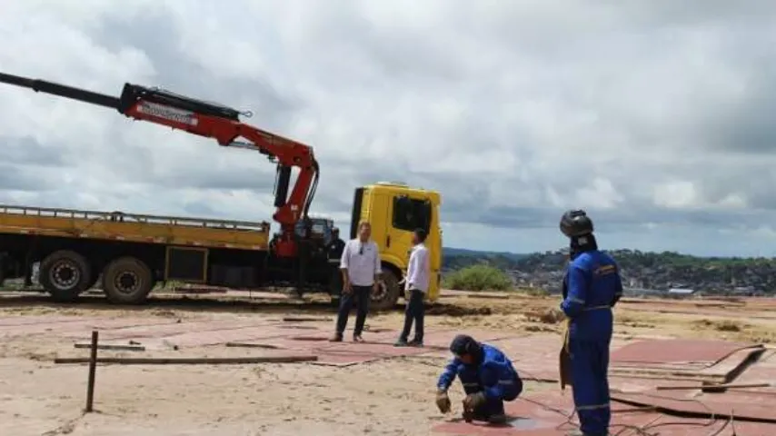 Presidente da EMASA visita serviços de montagem dos reservatórios do Mais Água e se diz satisfeito com andamento das obras