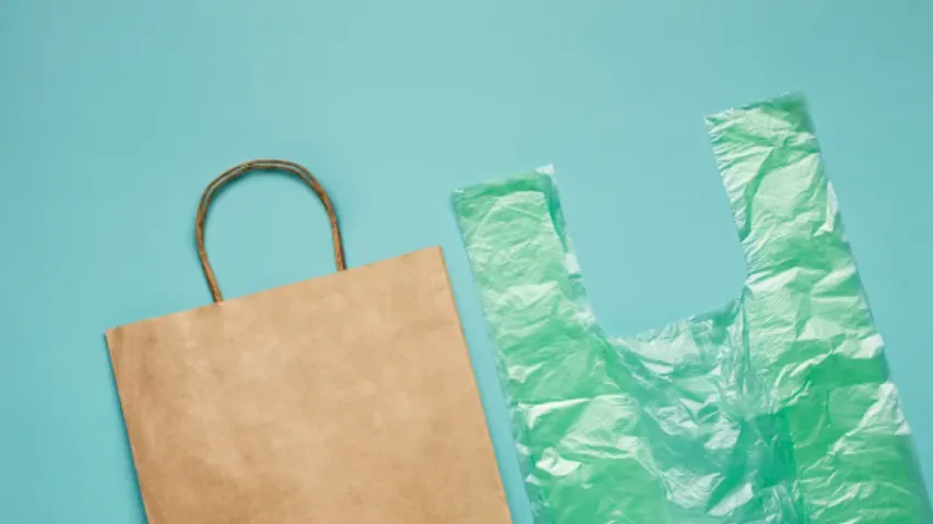 Lei que determina proibição da distribuição de sacolas plásticas não recicláveis entra em vigor em Salvador