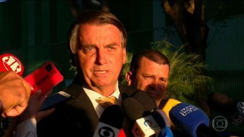 Após receber Bolsonaro, Fux diz que acertará reunião com os presidentes dos três poderes