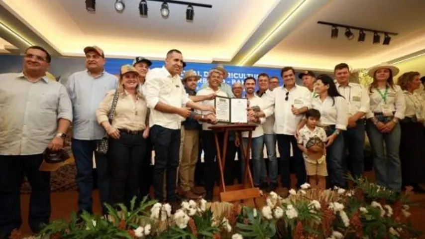 Governador visita primeiro dia da Bahia Farm Show, em Luís Eduardo Magalhães, e lança nova etapa do programa de agricultura de baixo carbono