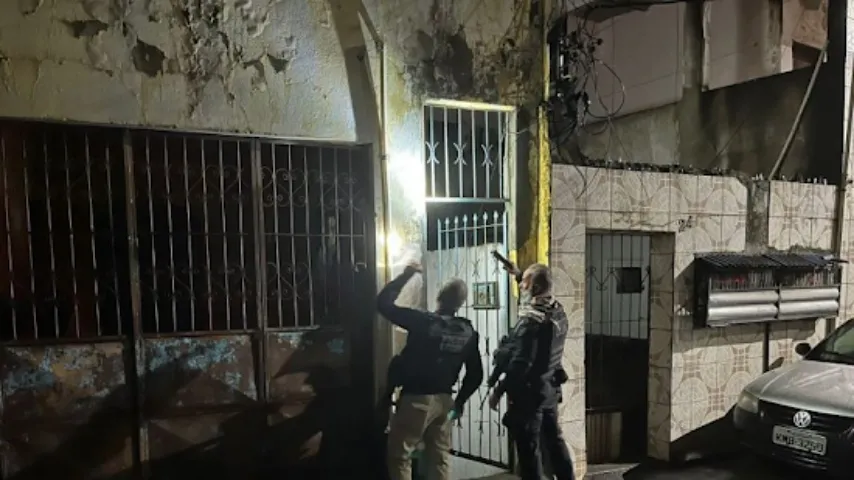 Mil policiais civis participam de operação na Bahia