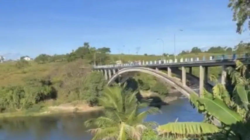 Gongogi: Jovem desaparece em rio após pular de ponte