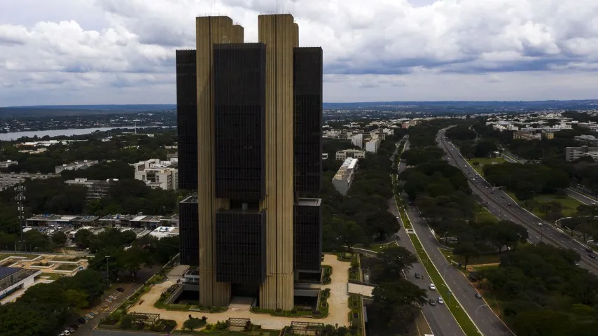 BOLETIM FOCUS: MERCADO PREVÊ INFLAÇÃO EM 4,05% EM 2024