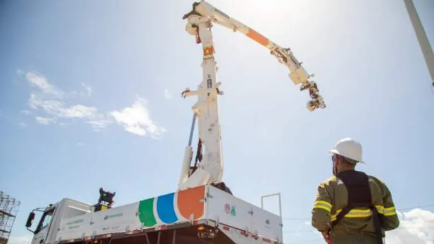 Coelba inicia força-tarefa para a realização de serviços de melhoria e reforço da rede elétrica em Ilhéus