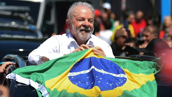 Lula parabeniza Rebeca por ouro em Paris: 'Maior medalhista olímpica'