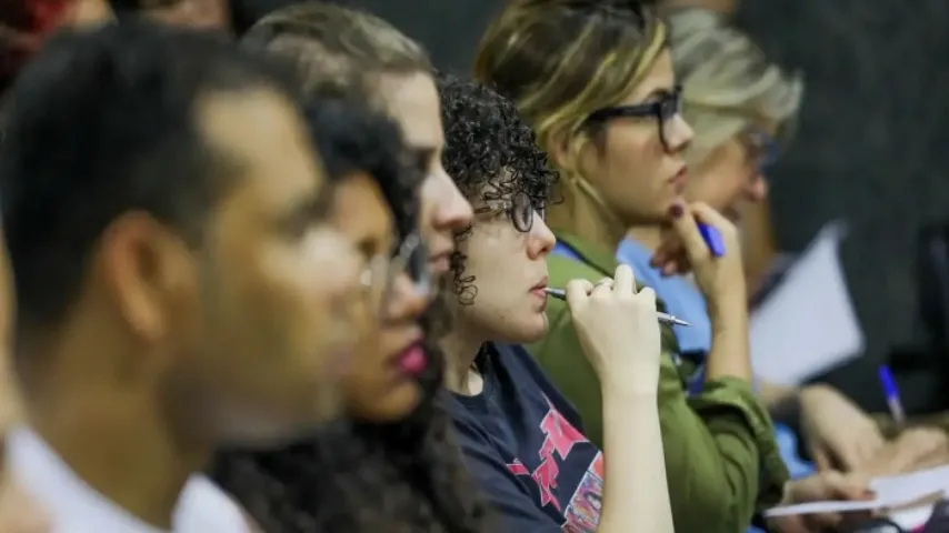 MULHERES SÃO MAIORIA NO CONCURSO UNIFICADO; PROVAS SERÃO NO DOMINGO