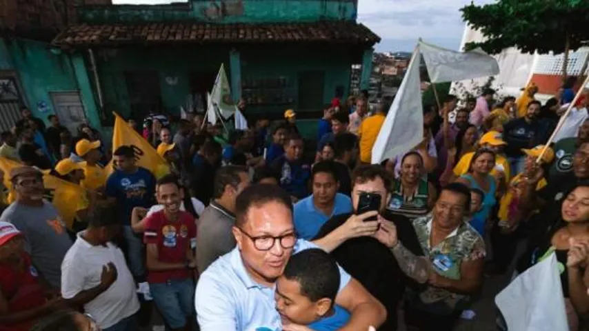 Augusto Castro recebe apoio e gratidão dos moradores do Maria Pinheiro