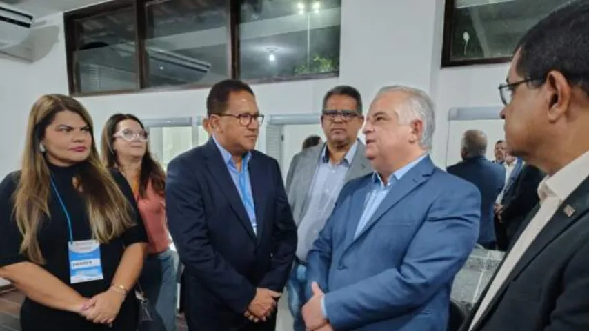 Ministro Márcio França participa de evento em Itabuna e declara apoio à reeleição de Augusto