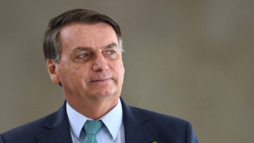 Bolsonaro diz que novo Bolsa Família pode chegar a R$ 400