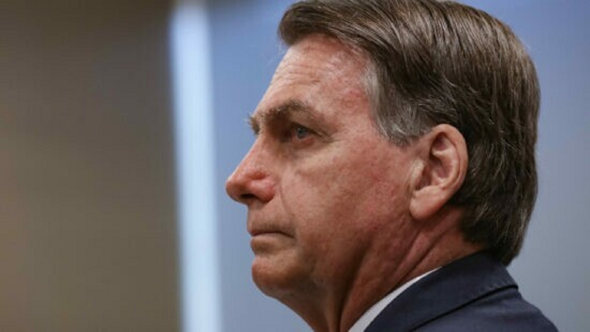 Bolsonaro: “TSE quer eleger Lula dentro de sala escura”