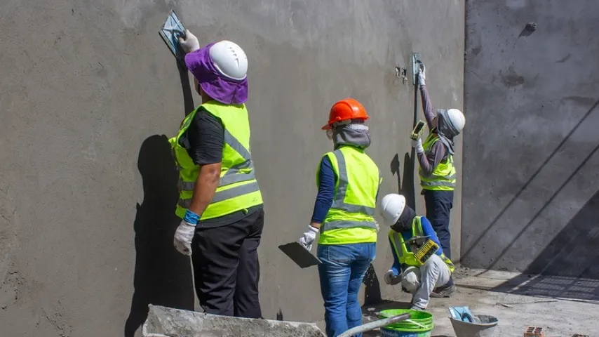 NA BAHIA, VOLUNTÁRIAS BOTAM A MÃO NA MASSA EM OBRA DAS TESTEMUNHAS DE JEOVÁ