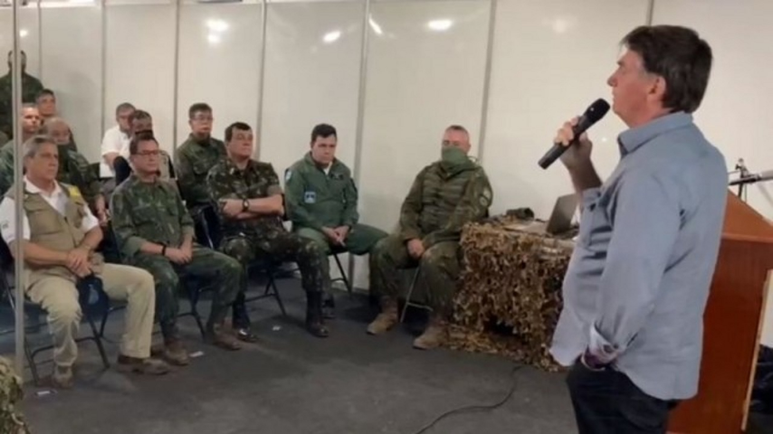 ‘Jamais seremos os motivadores de qualquer ruptura’, diz Bolsonaro a militares