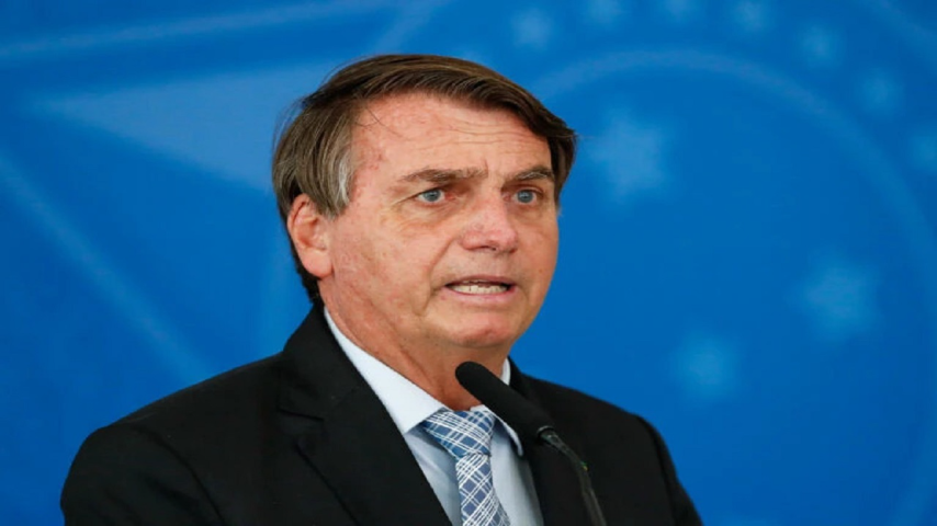 “O Exército poderia pular dentro do TSE”, afirma Jair Bolsonaro 