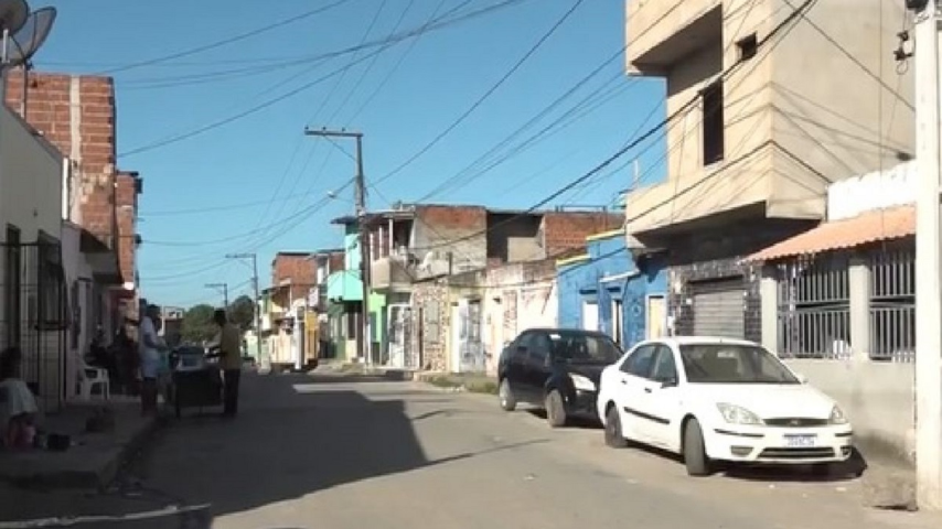 Itabuna: Moradores de bairro afetado por chuvas reclamam de atraso de auxílio